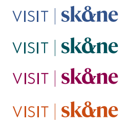 Visit Skåne logotypen i fyra olika färger, blå, grön, rosa och orange