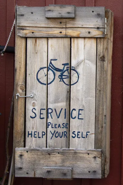 Självservicebox med verktyg 